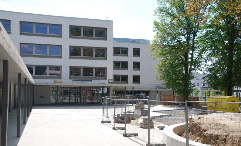 Neubau Gesamtschule Sankt Josef mit Mensa und Sporthalle in Bad Honnef.
