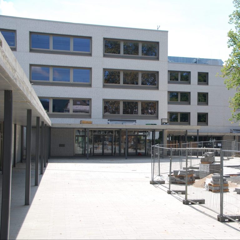 Neubau Gesamtschule Sankt Josef mit Mensa und Sporthalle in Bad Honnef.