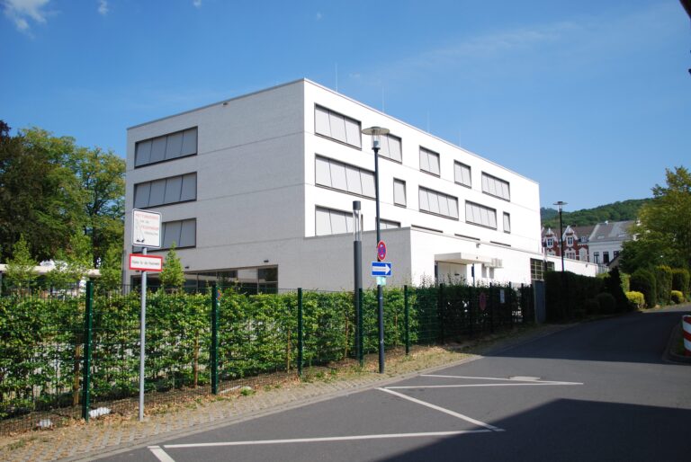 Neubau Gesamtschule Sankt Josef mit Mensa und Sporthalle in Bad Honnef.