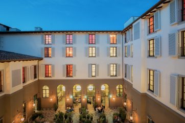 Neubau 25hours Hotel Florenz - Hof.
