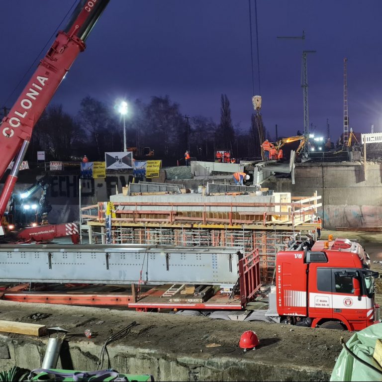 A40 Brandschaden EÜ Mülheim-Styrum.