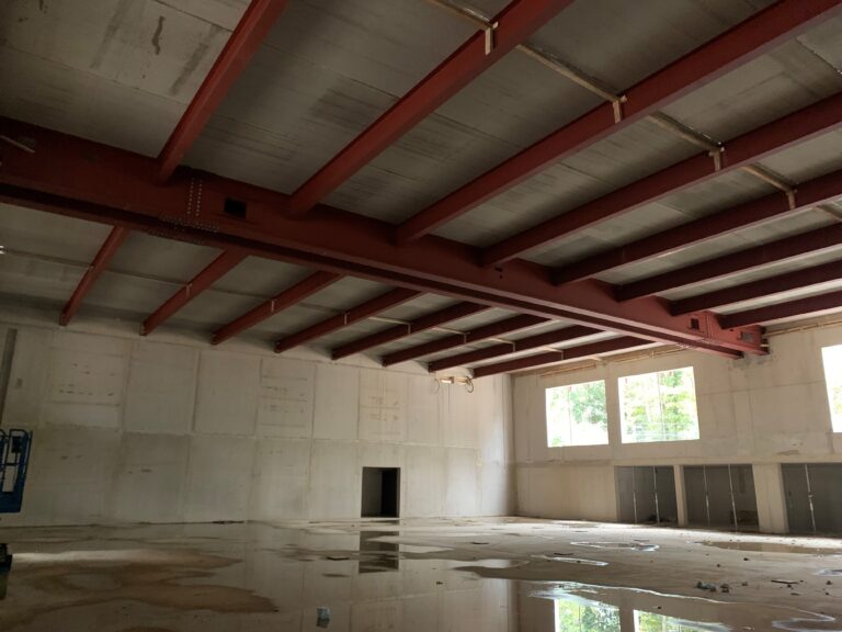 Elisabeth-von-Thüringen-Schule in Brühl - Baustelle Turnhalle.