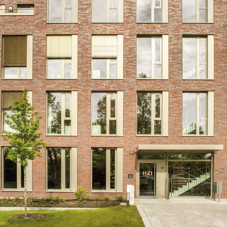 Bürogebäude HZI in Bonn, Röhfeldstraße - Eingangsbereich.