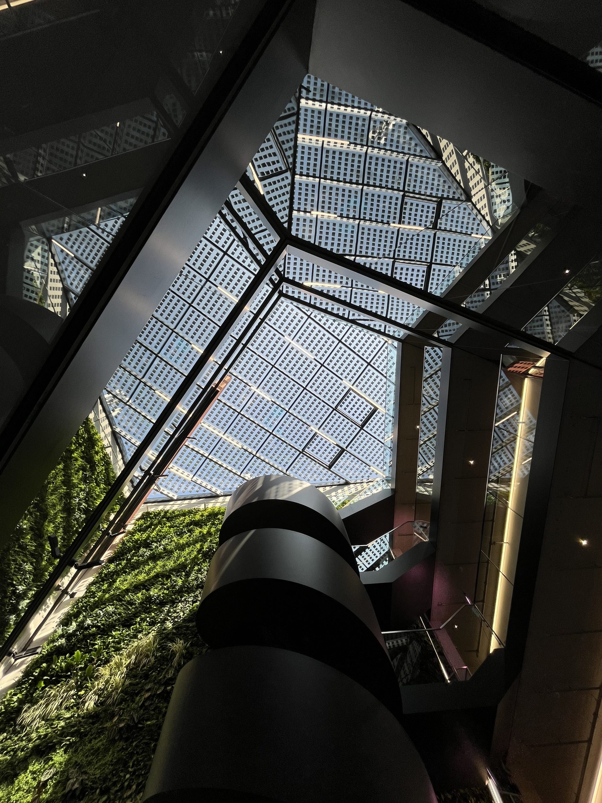 Innovation Greenhouse in Bonn - Atrium.
