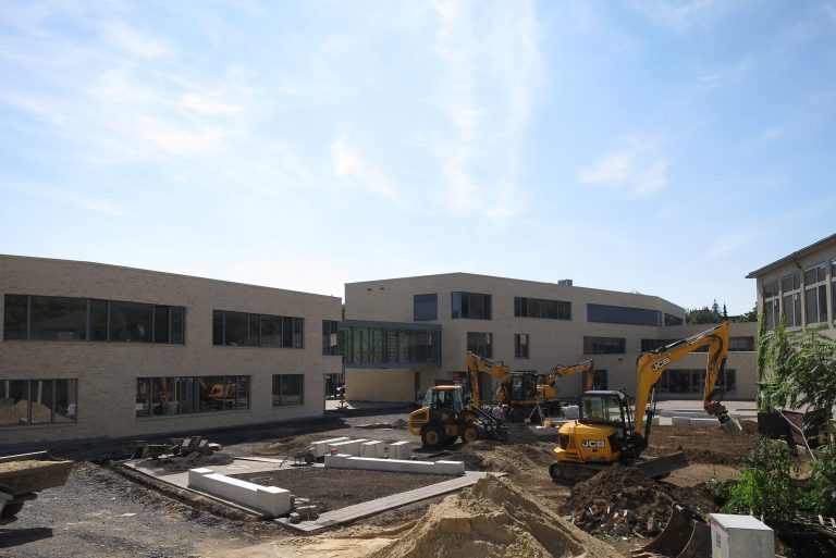 Bonns Fünfte - Ausbau der 5. Gesamtschule Bonn - Bauarbeiten.